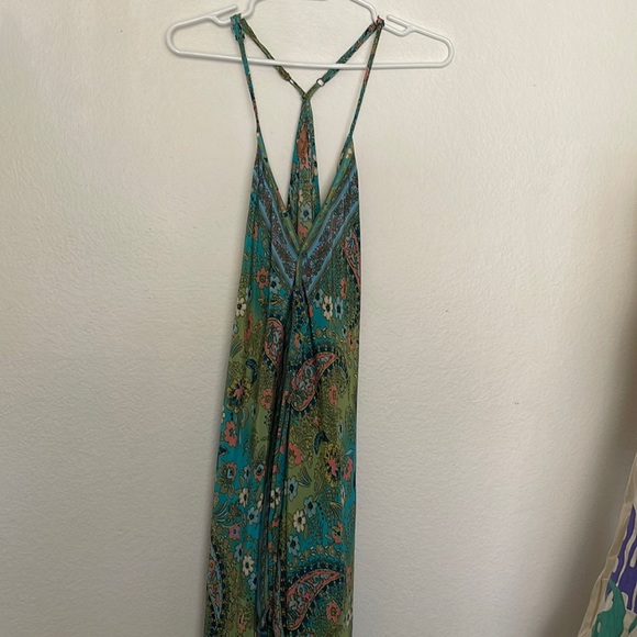 Deepti S . C. Size. Color floral green and orange . 70%seda and 30%poliester - Picture 2 of 8